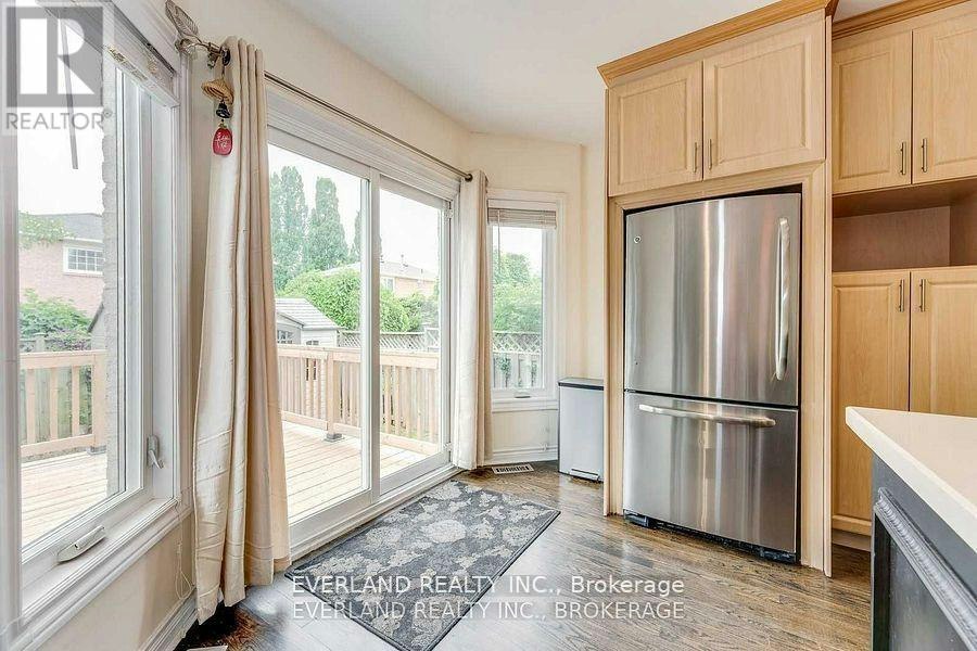 249 Nottingham Dr Drive, Oakville, ON, L6H 4H9 - 9