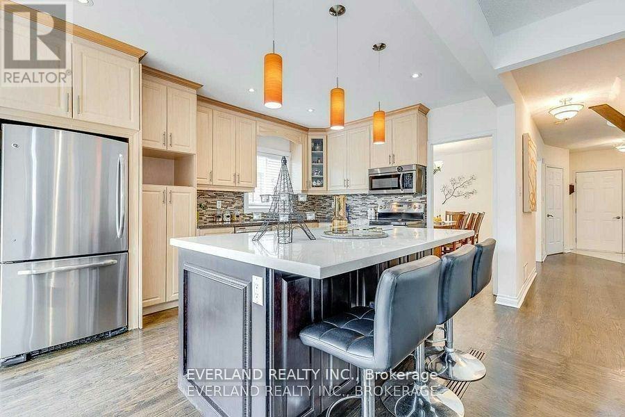 249 Nottingham Dr Drive, Oakville, ON, L6H 4H9 - 6