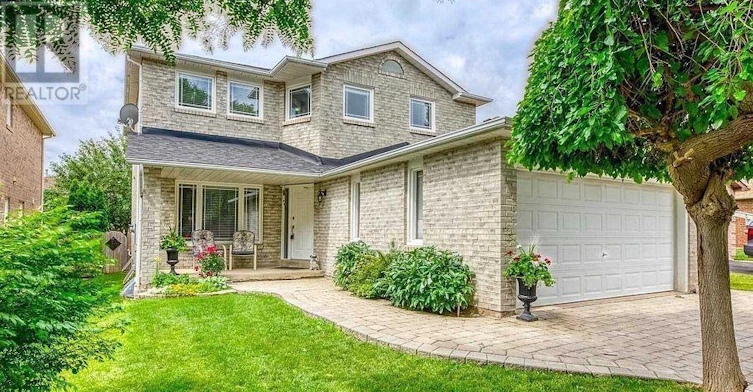 249 Nottingham Dr Drive, Oakville, ON, L6H 4H9