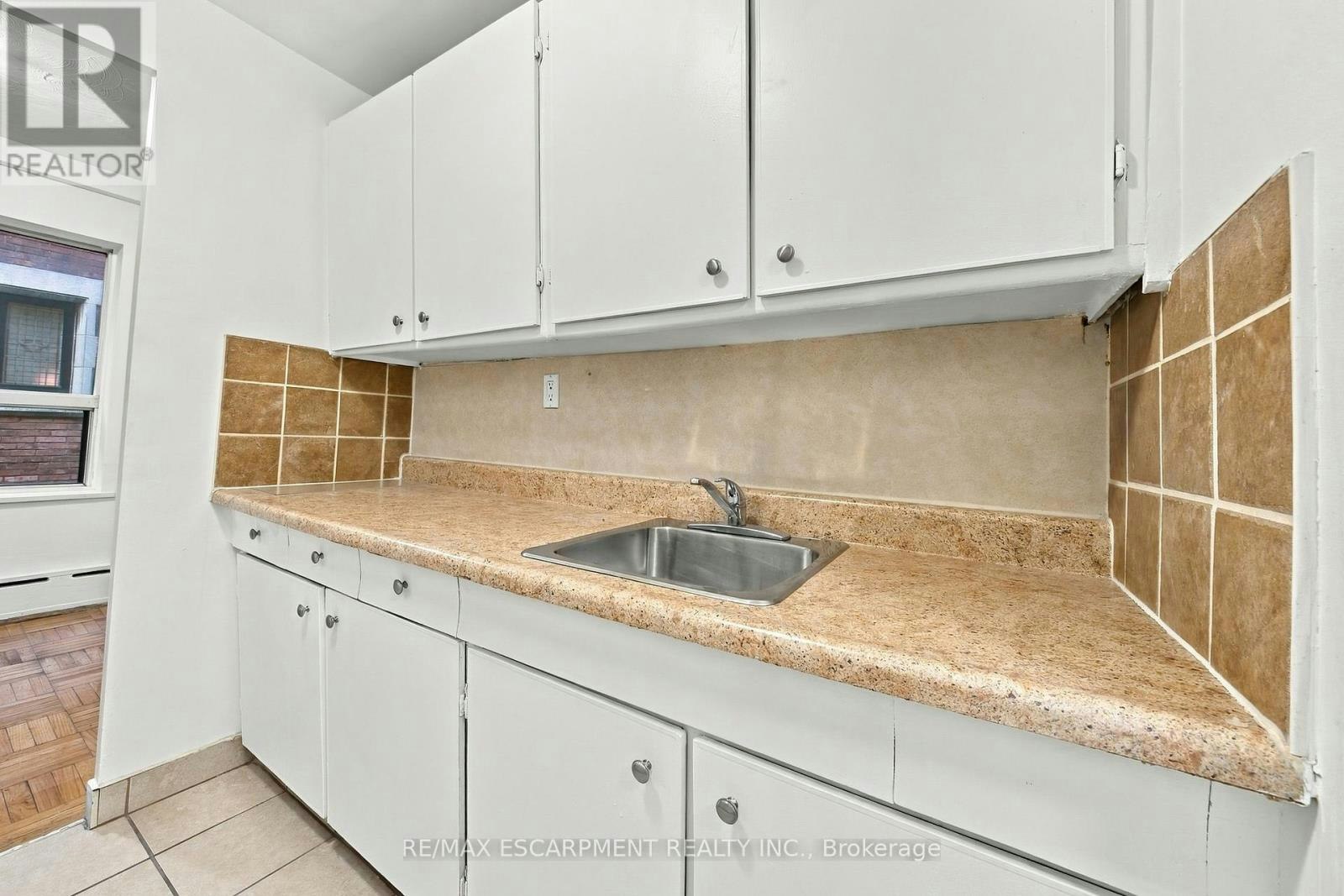 309 325a James Street S, Hamilton, ON, L8P 3B7 - 2