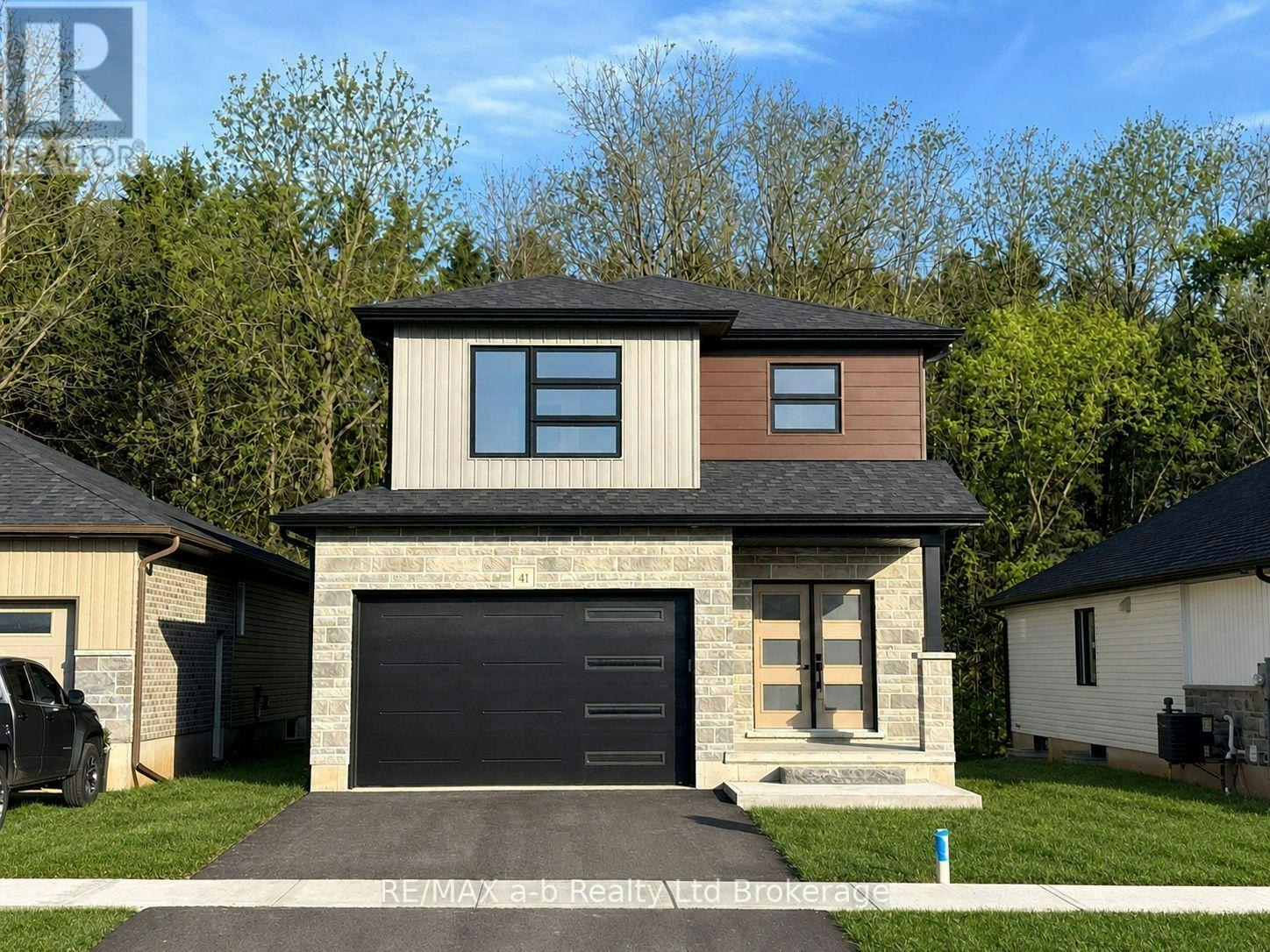 41 Cash Crescent, Ingersoll, ON, N5C 0E2