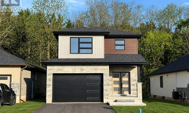 41 Cash Crescent