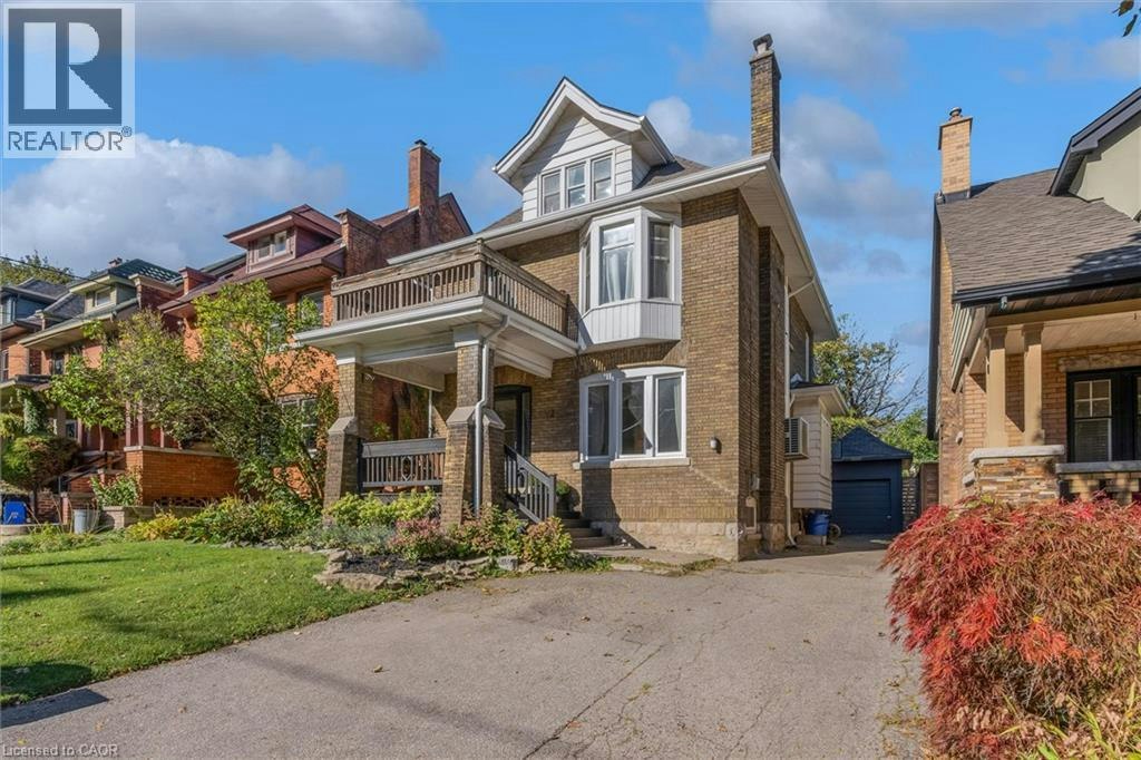 52 Fairmount Avenue, Hamilton, ON, L8P 3Z5