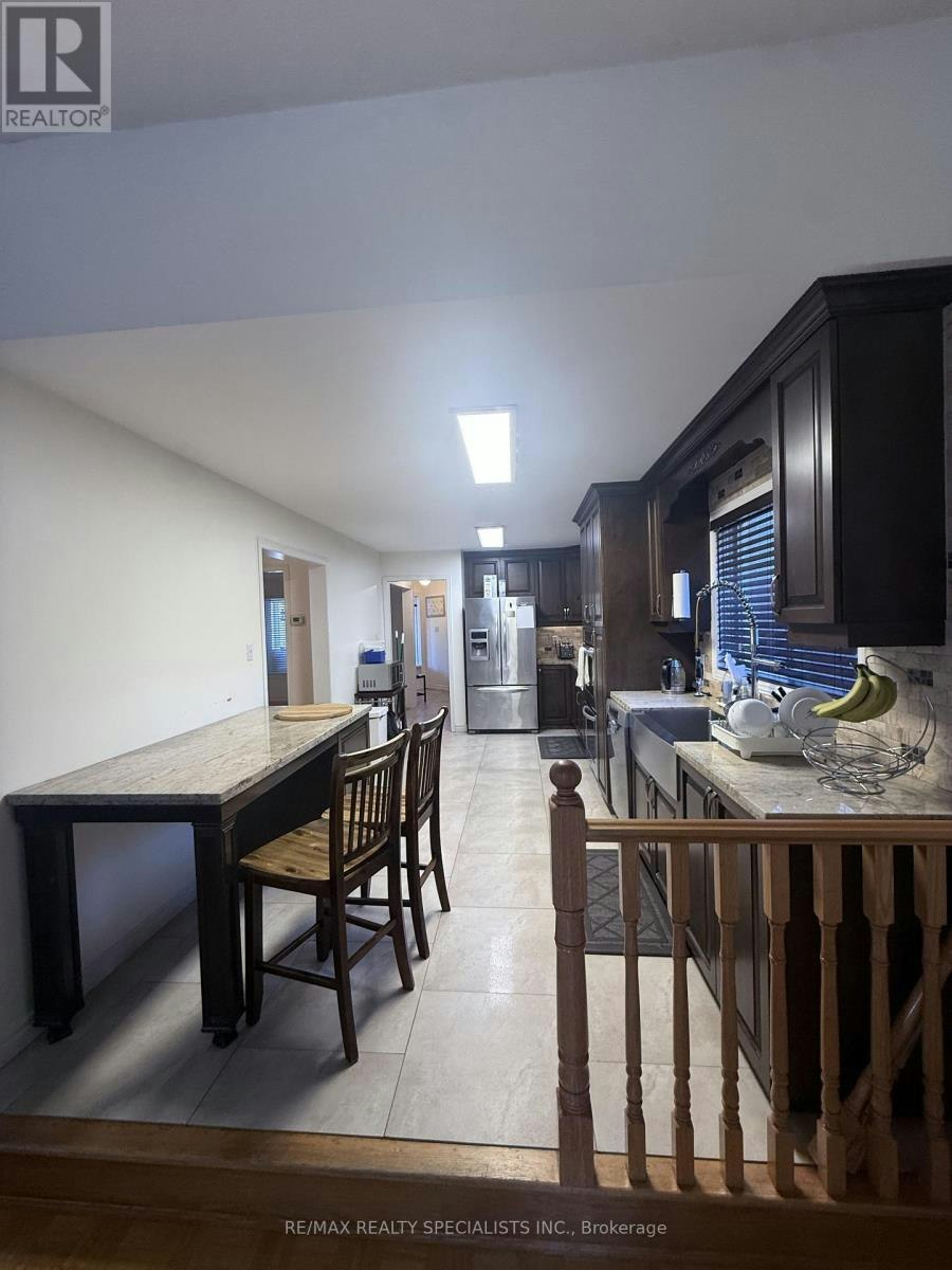 MAIN & 2ND-2535 Raglan Court, Mississauga, ON, L5M 5L5 - 6