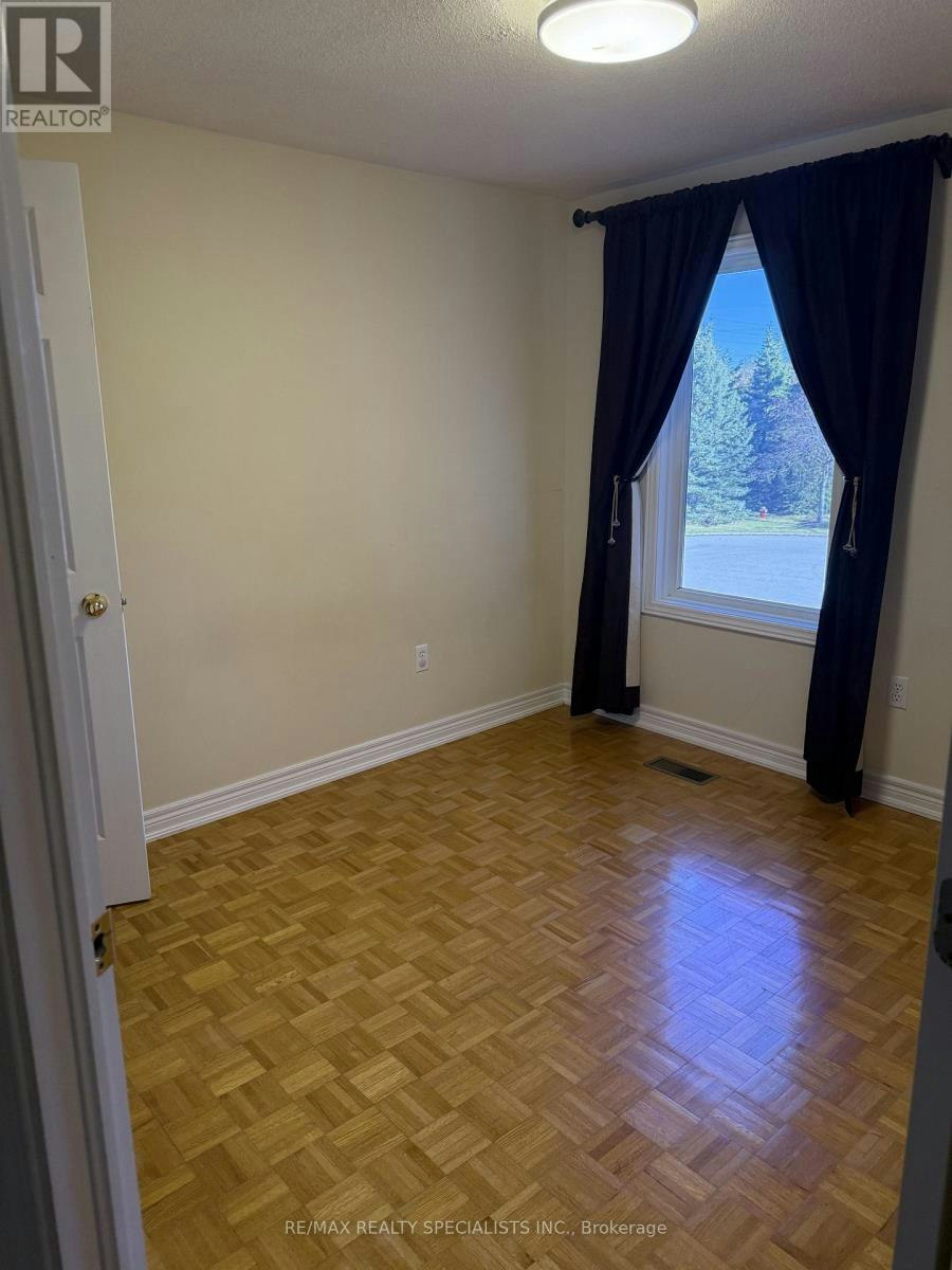 MAIN & 2ND-2535 Raglan Court, Mississauga, ON, L5M 5L5 - 11
