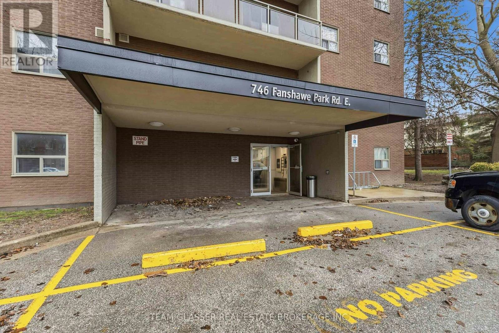 211-746 Fanshawe Park Road E, London, ON, N5X 2M5 - 3