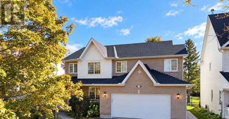 124 Ridgefield Crescent, Ottawa, ON, K2H 6T3