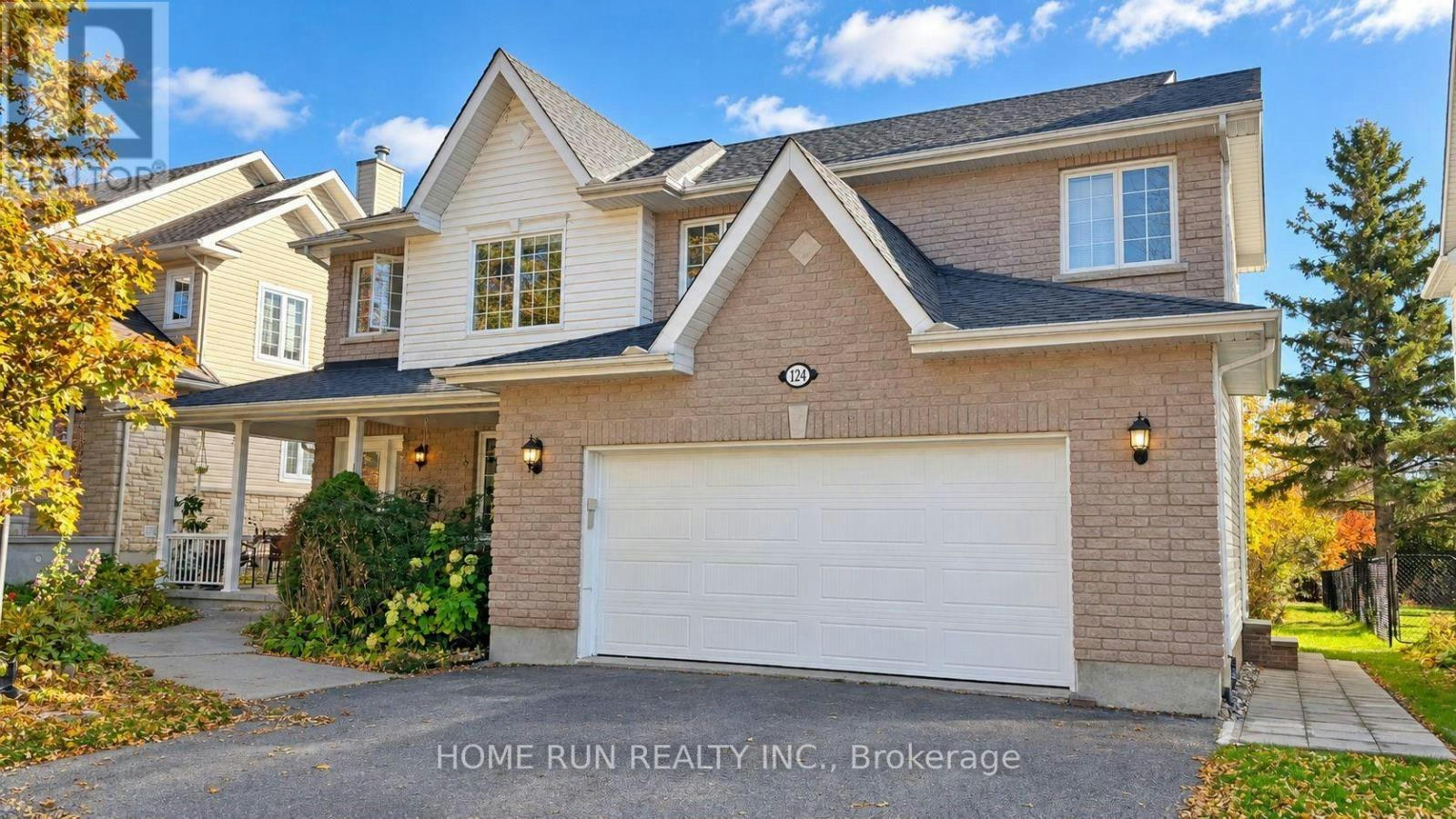 124 Ridgefield Crescent, Ottawa, ON, K2H 6T3 - 2