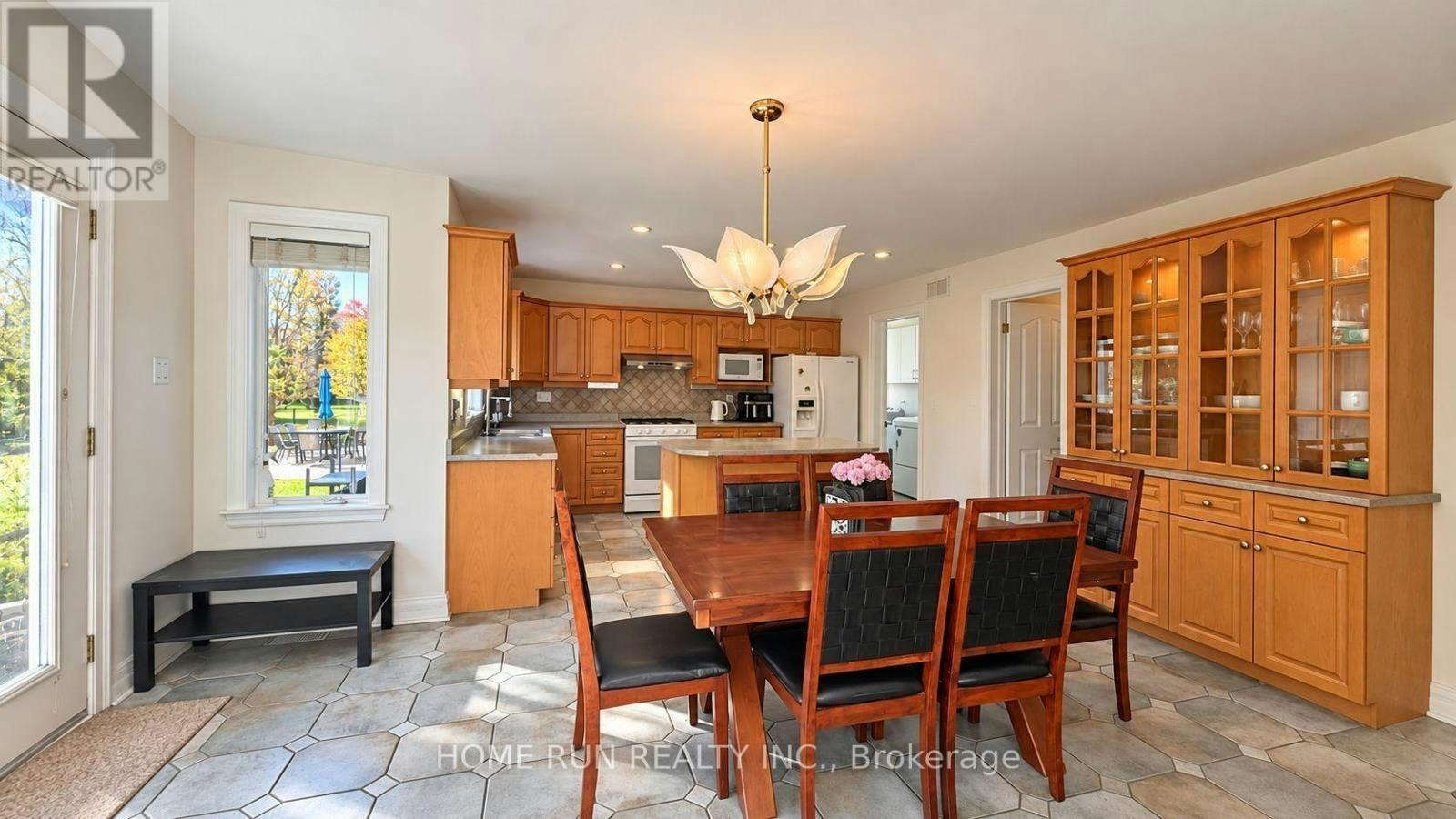 124 Ridgefield Crescent, Ottawa, ON, K2H 6T3 - 6