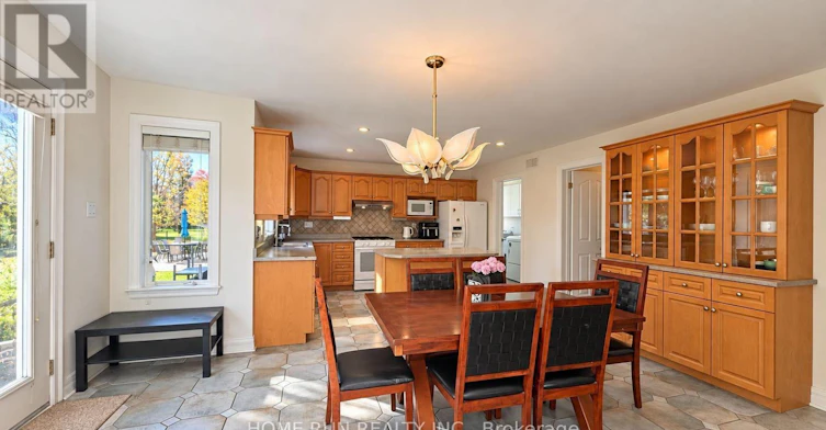 124 Ridgefield Crescent, Ottawa, ON, K2H 6T3 - 6