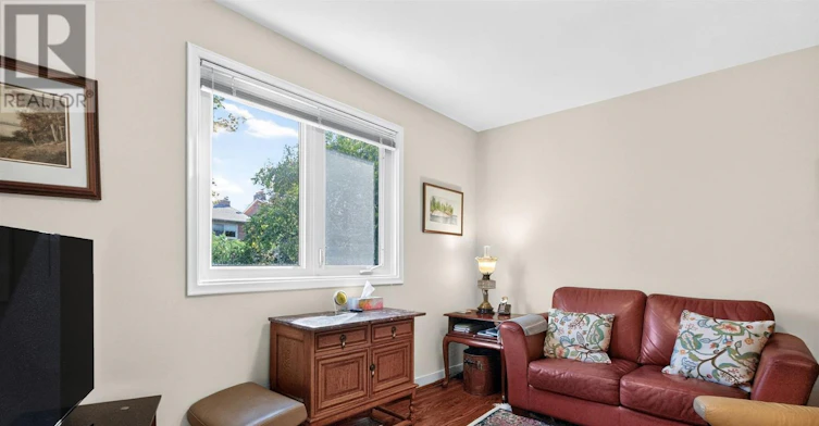 23 Tournament Drive, Toronto, ON, M2P 1K1 - 22