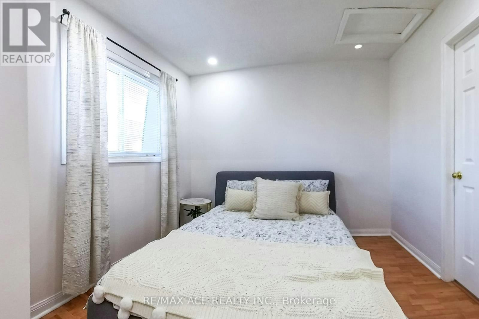 22-1525 South Parade Court, Mississauga, ON, L5M 6E9 - 24
