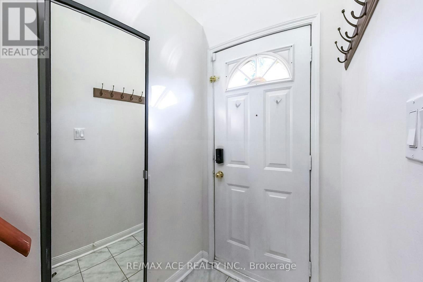 22-1525 South Parade Court, Mississauga, ON, L5M 6E9 - 5