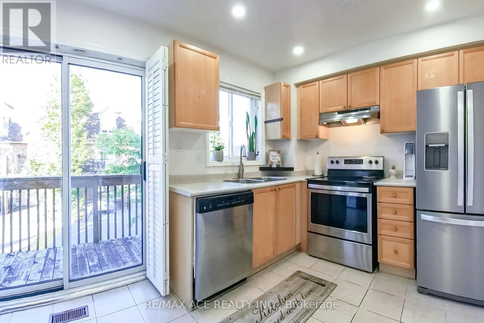 22-1525 South Parade Court, Mississauga, ON, L5M 6E9 - 11