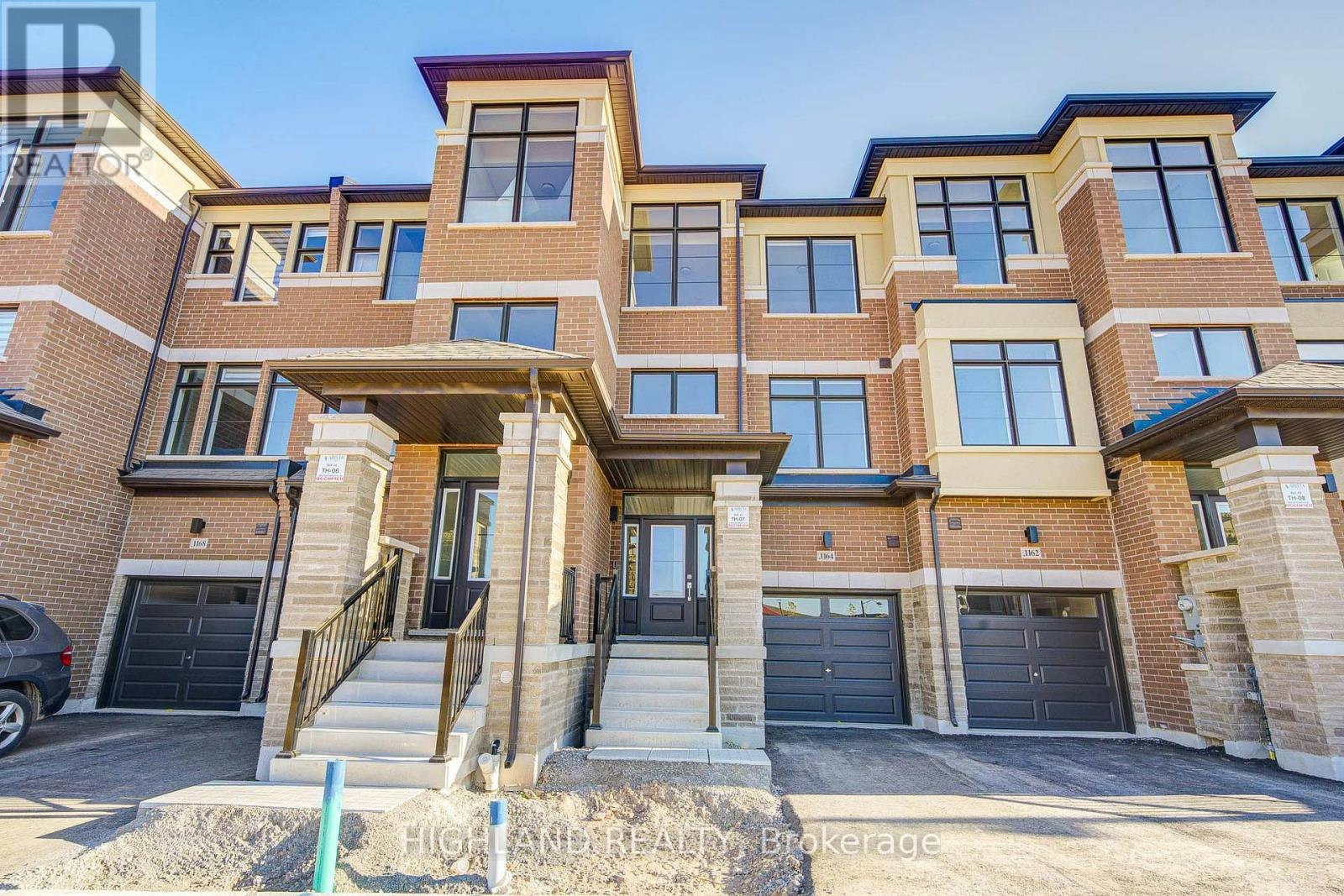 1164 Dartmouth Crescent, Oakville, ON, L6H 7H5