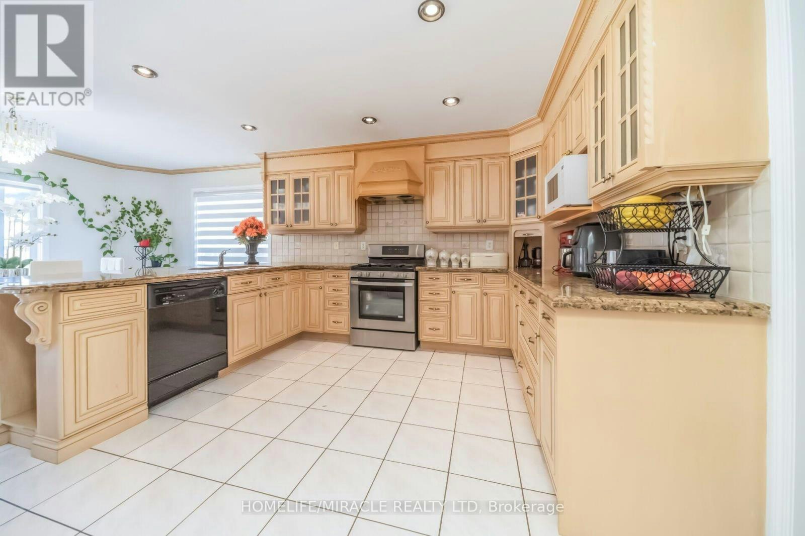 32 Gold Tree Street, Brampton, ON, L6R 1T9 - 8