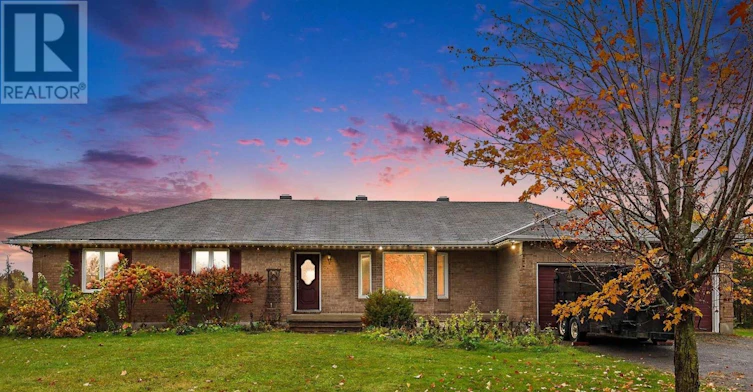 2380 Yorks Corners Road, Ottawa, ON, K0A 1V0