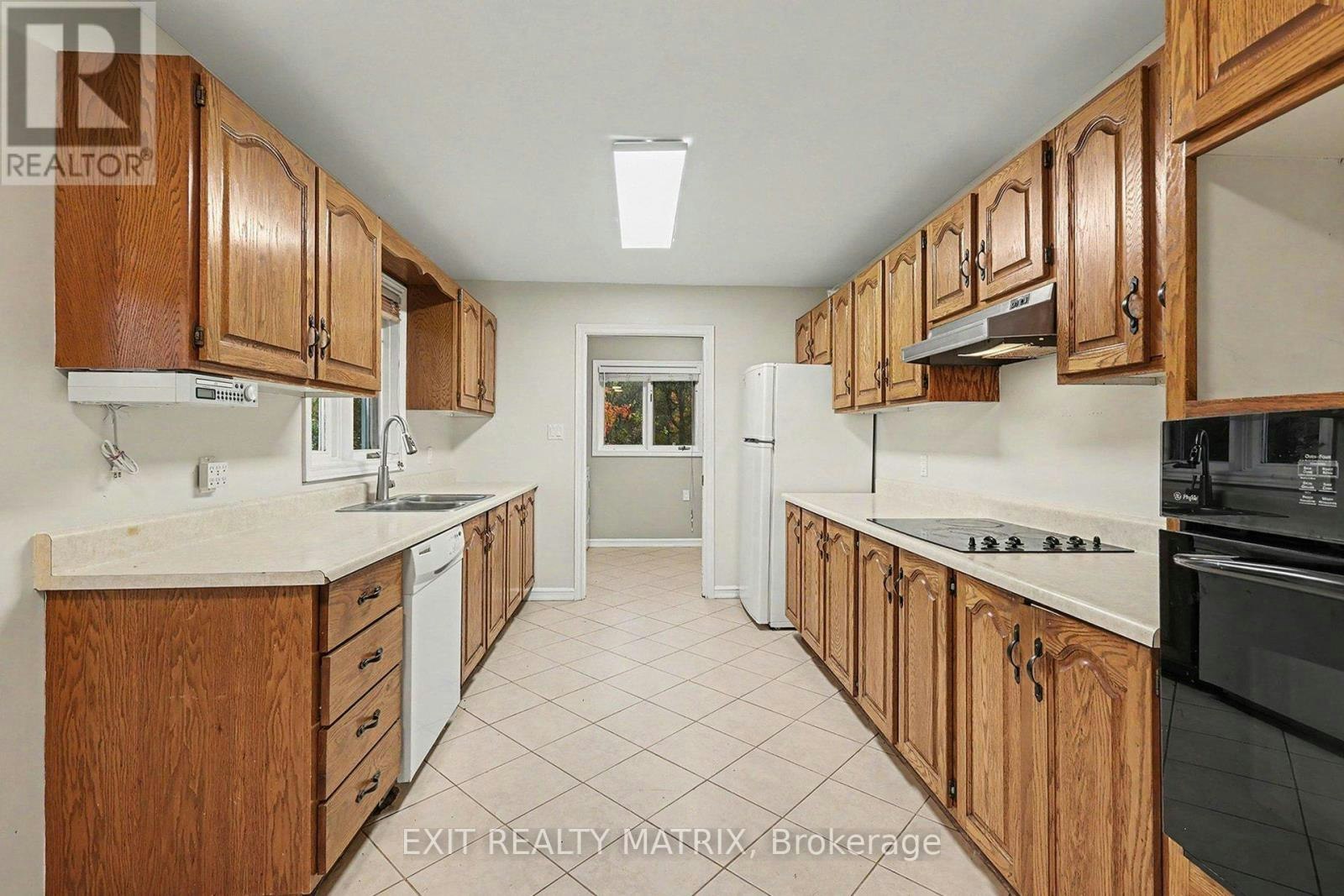 2380 Yorks Corners Road, Ottawa, ON, K0A 1V0 - 9