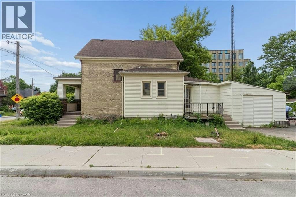 427 Duke Street W, Kitchener, ON, N2H 3Y6