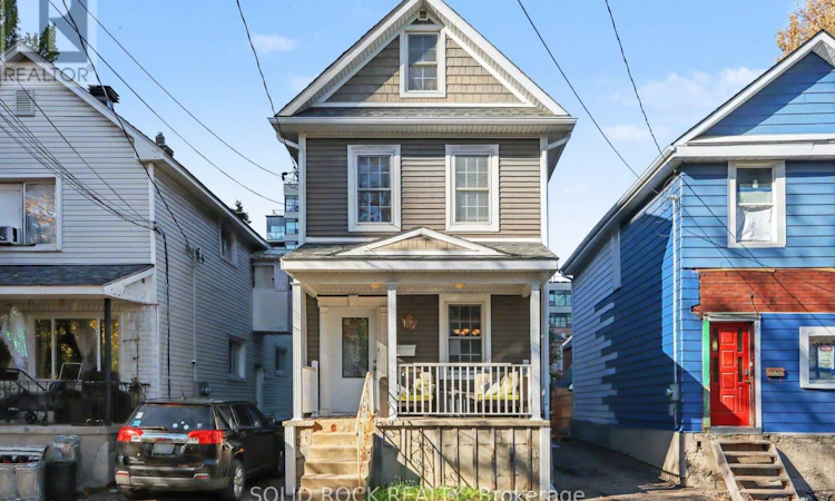 127 Pamilla Street