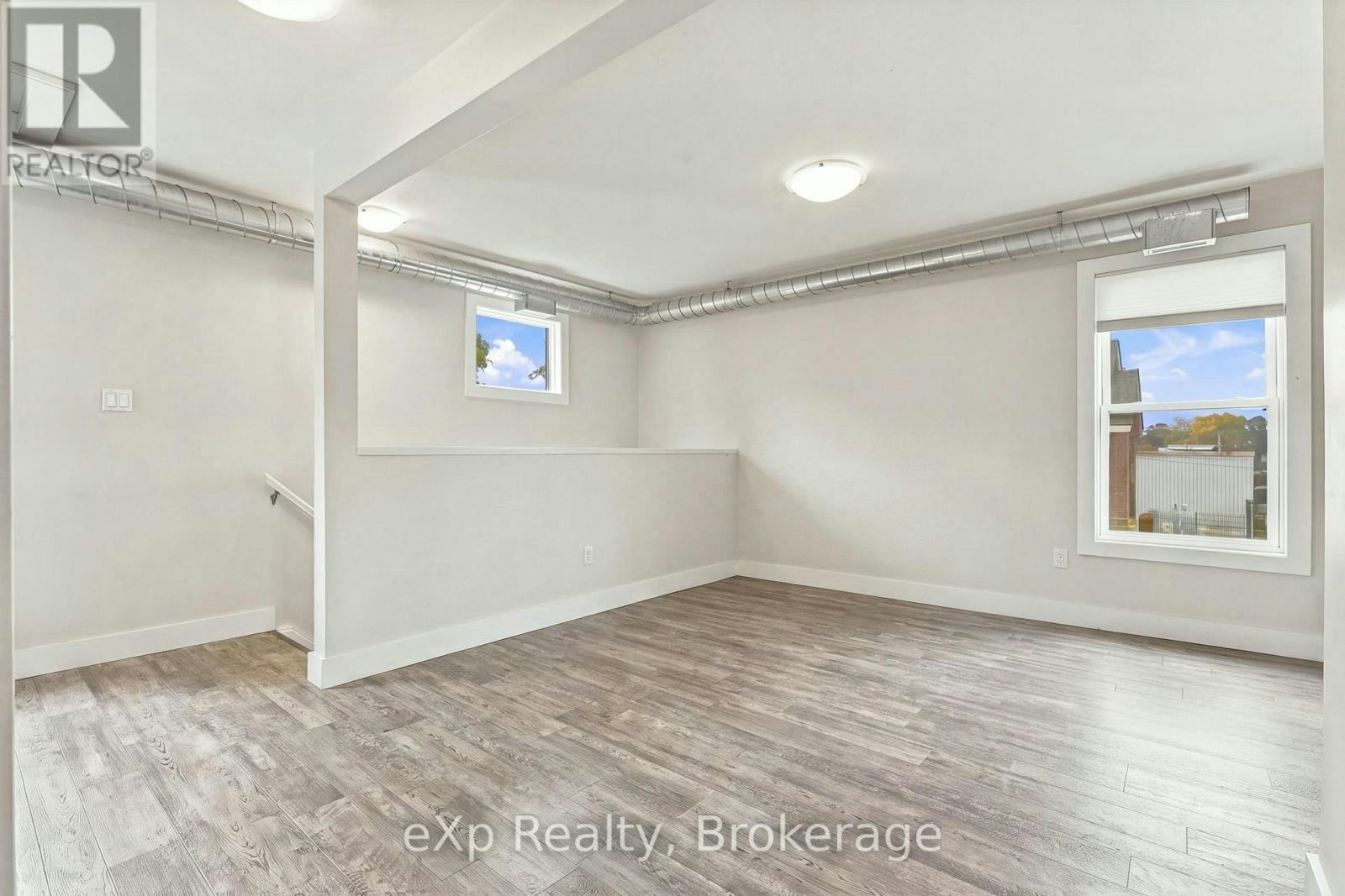 B-34 Duke Street, Guelph, ON, N1E 5K9 - 13