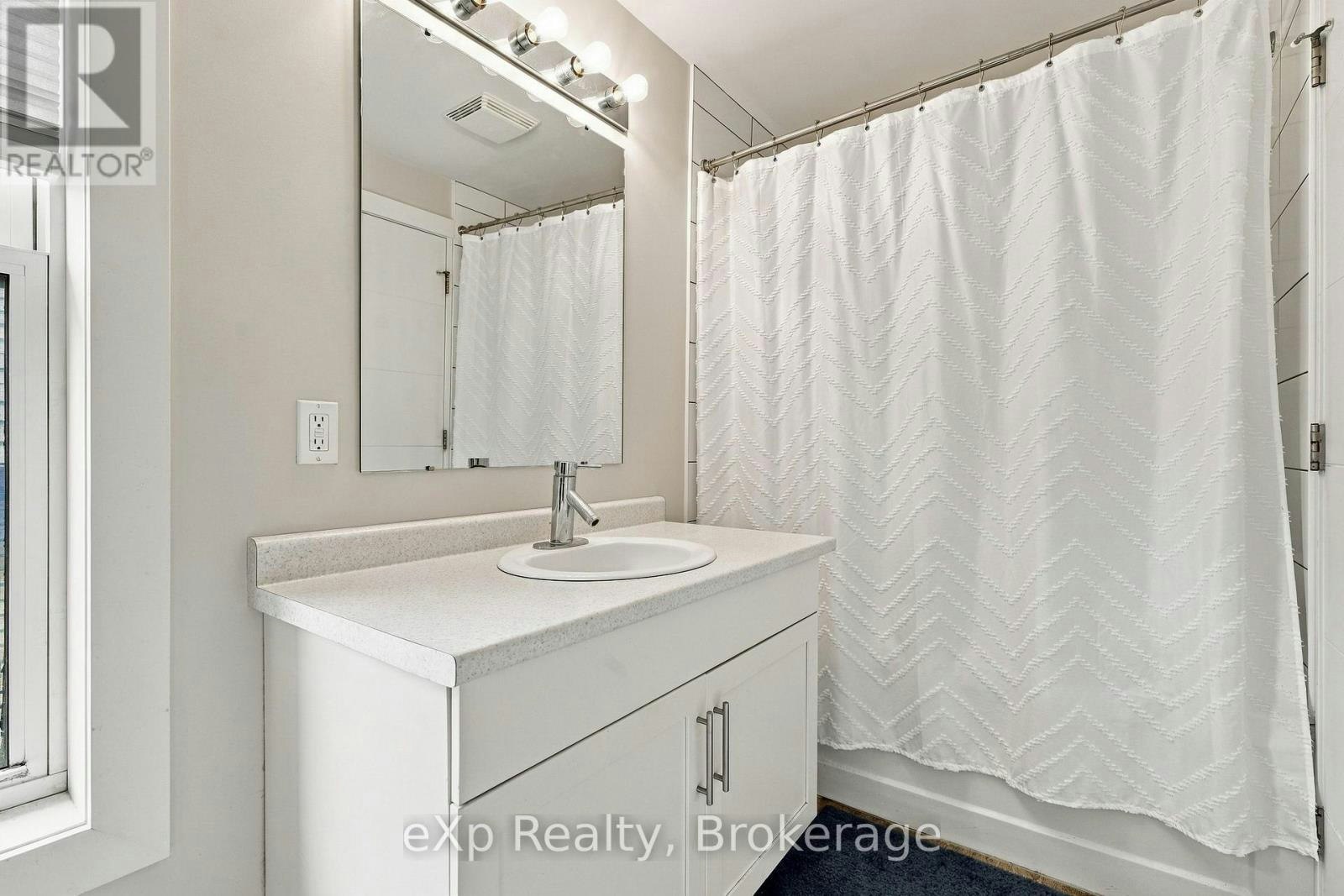 B-34 Duke Street, Guelph, ON, N1E 5K9 - 31