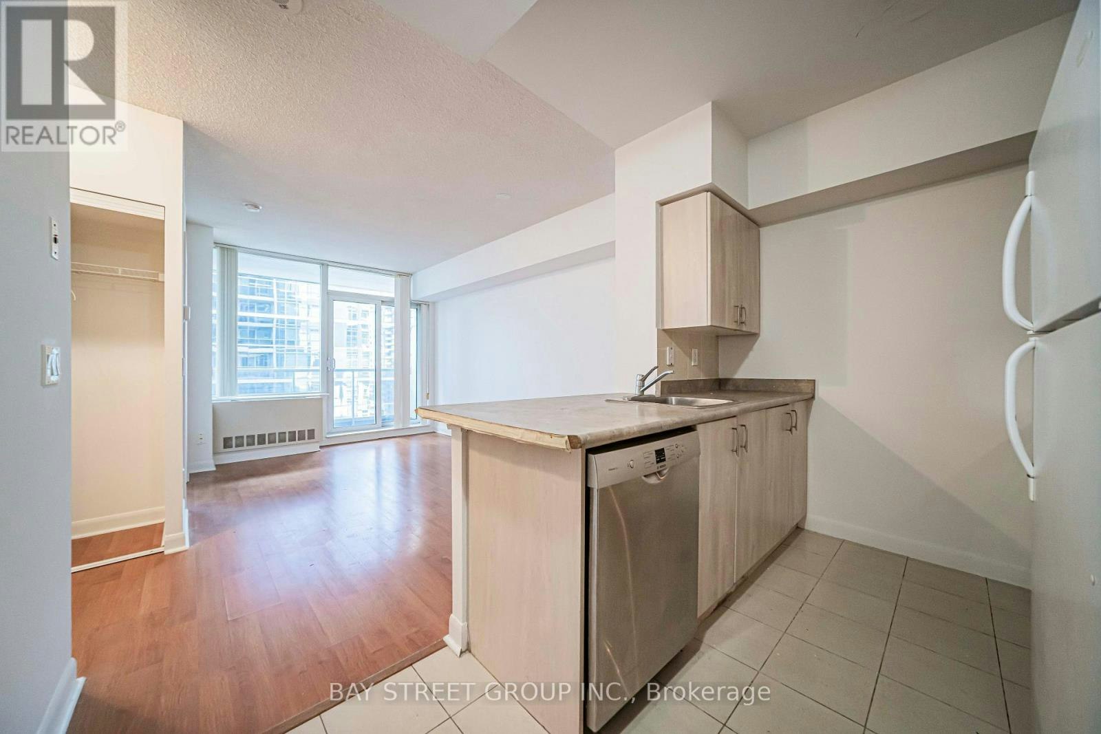 2810-4978 Yonge Street, Toronto, ON, M2N 5N7 - 19