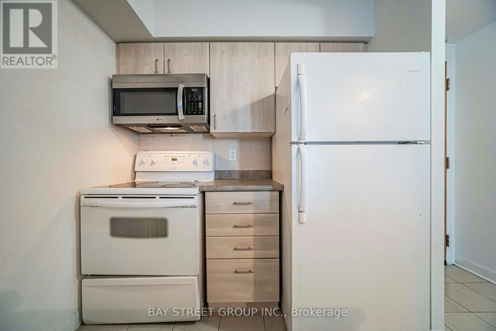 2810-4978 Yonge Street, Toronto, ON, M2N 5N7 - 21