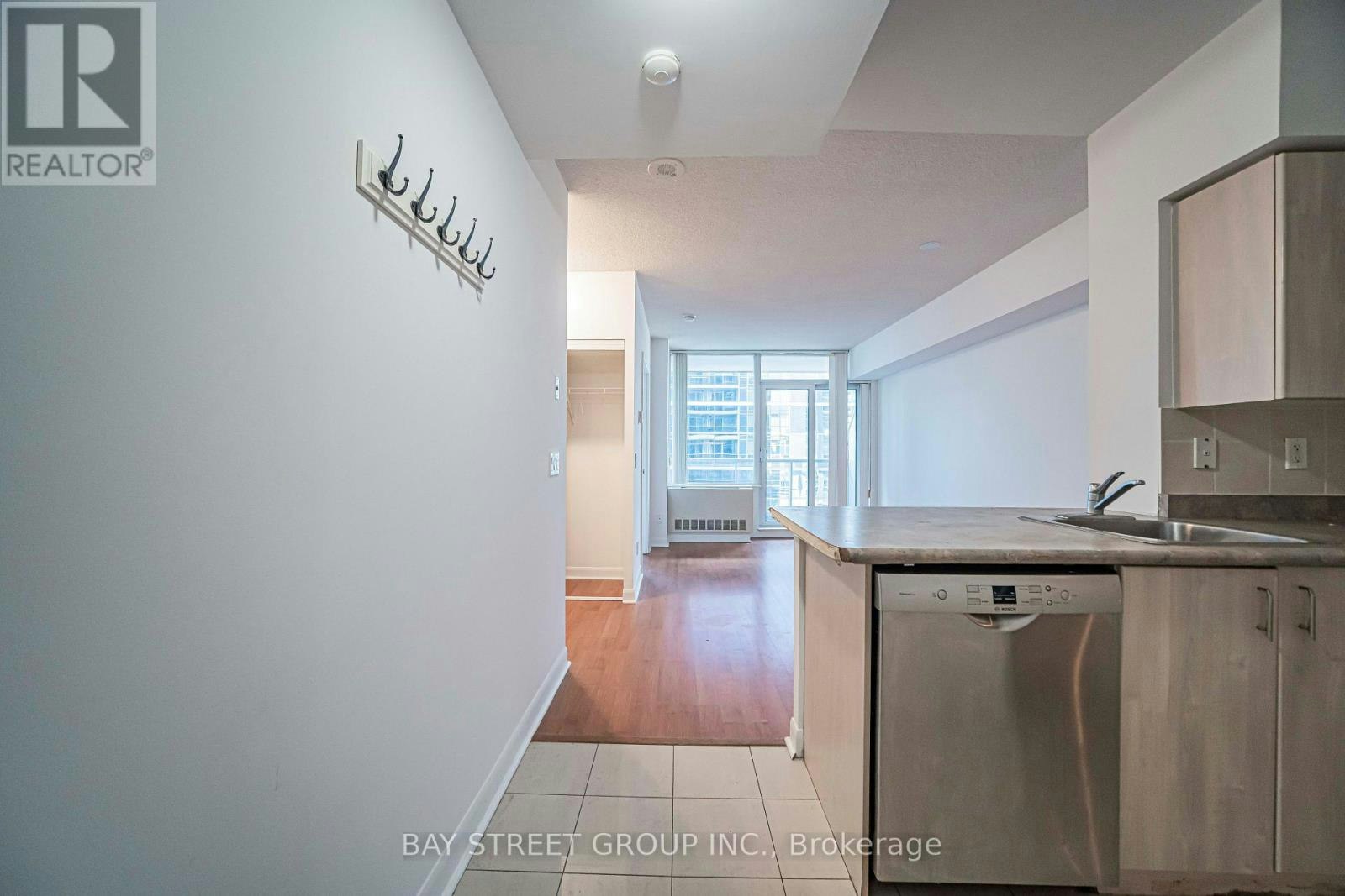 2810-4978 Yonge Street, Toronto, ON, M2N 5N7 - 18