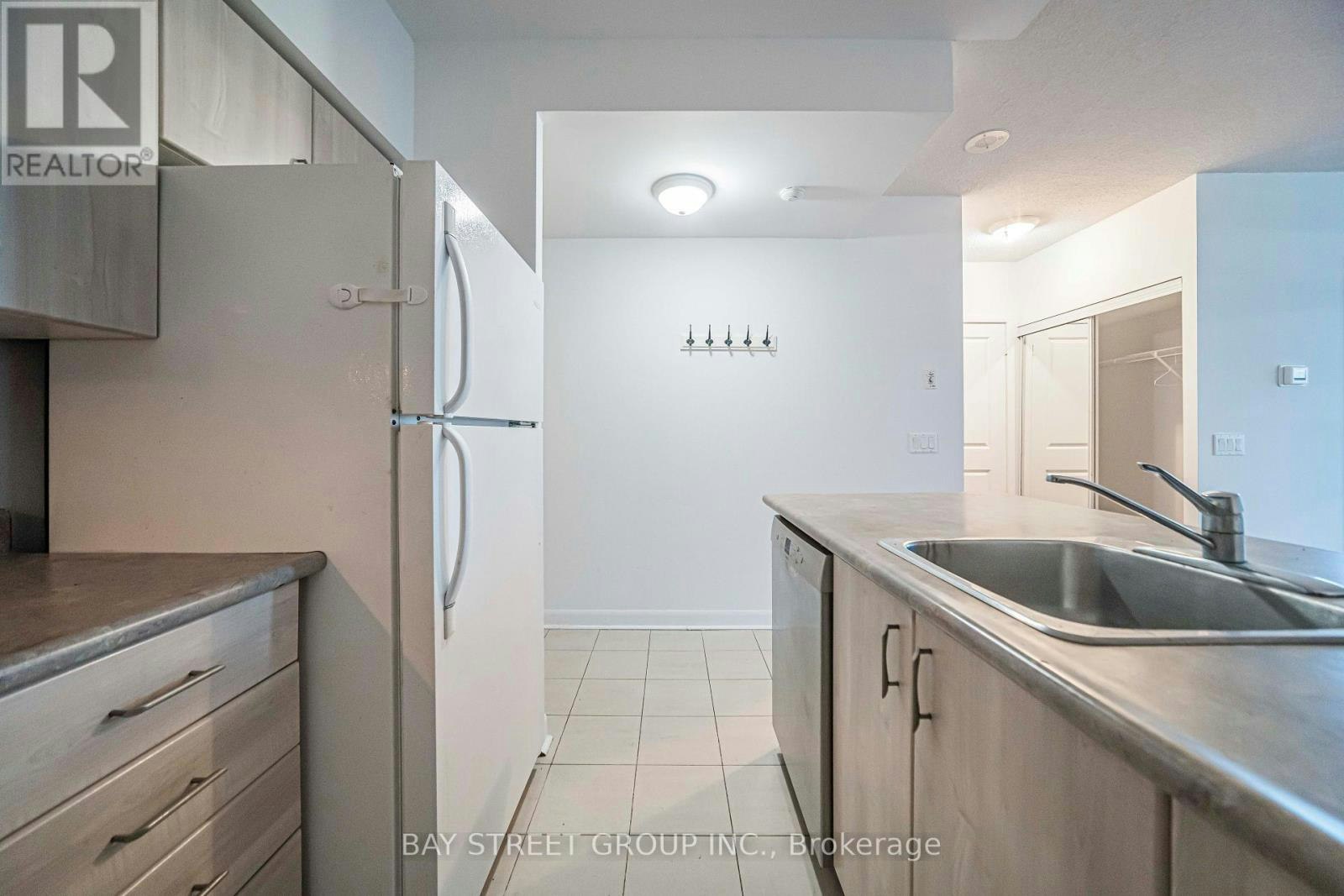 2810-4978 Yonge Street, Toronto, ON, M2N 5N7 - 24