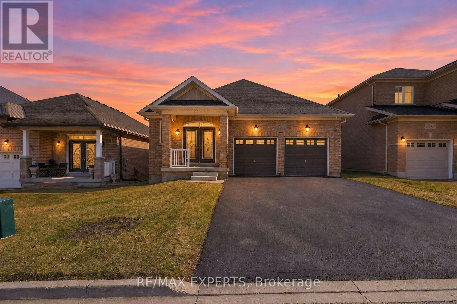 57 Hopkins Crescent N, Bradford West Gwillimbury, ON, L3Z 0R7