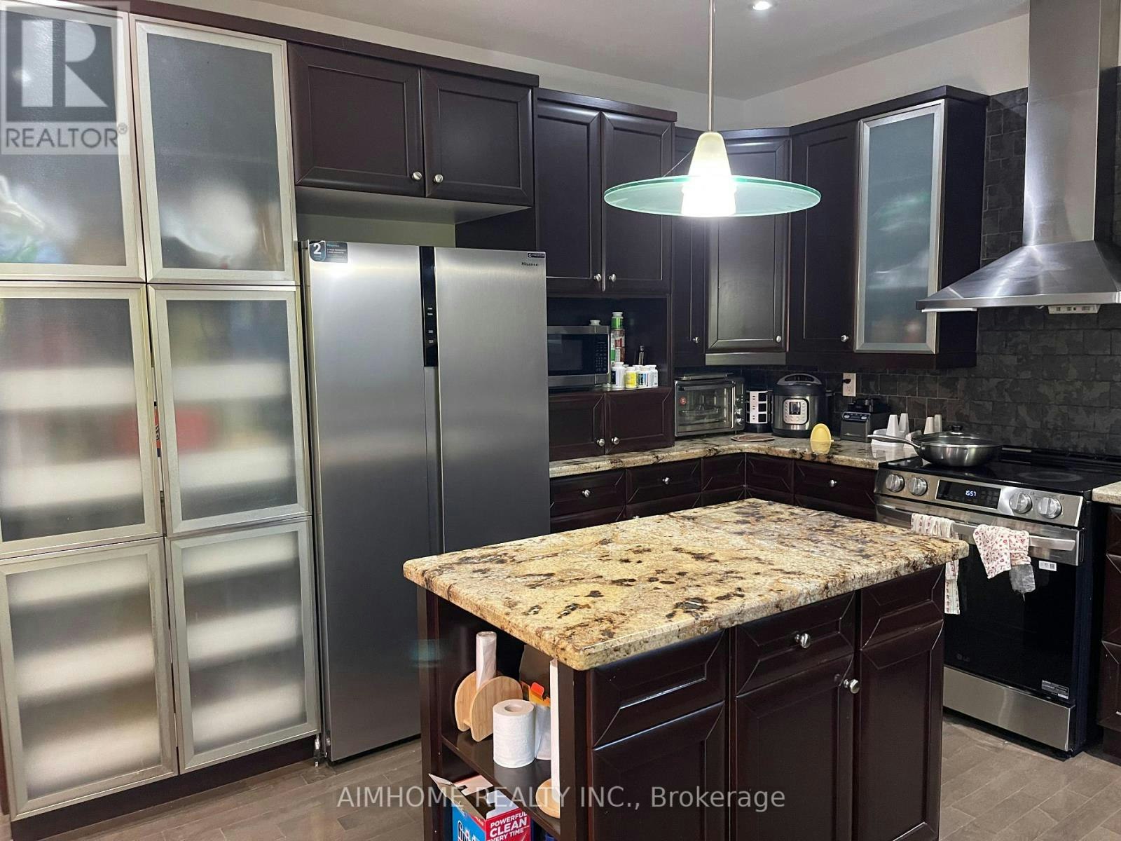 ROOM 2-16 Hearthside Avenue, Richmond Hill, ON, L4E 5E7 - 2
