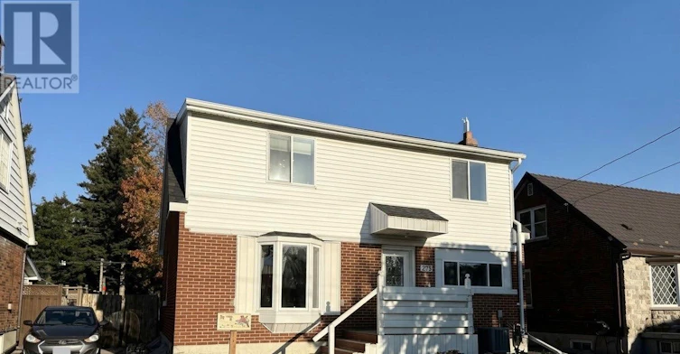 MAIN-273 Wilson Road S, Oshawa, ON, L1H 6C4