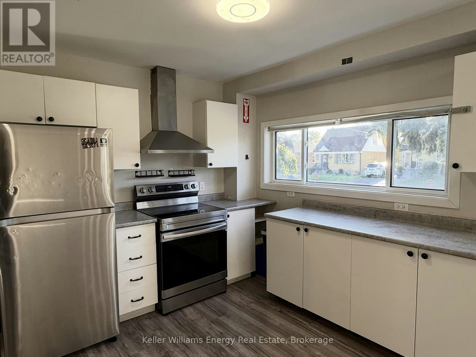 MAIN-273 Wilson Road S, Oshawa, ON, L1H 6C4 - 5