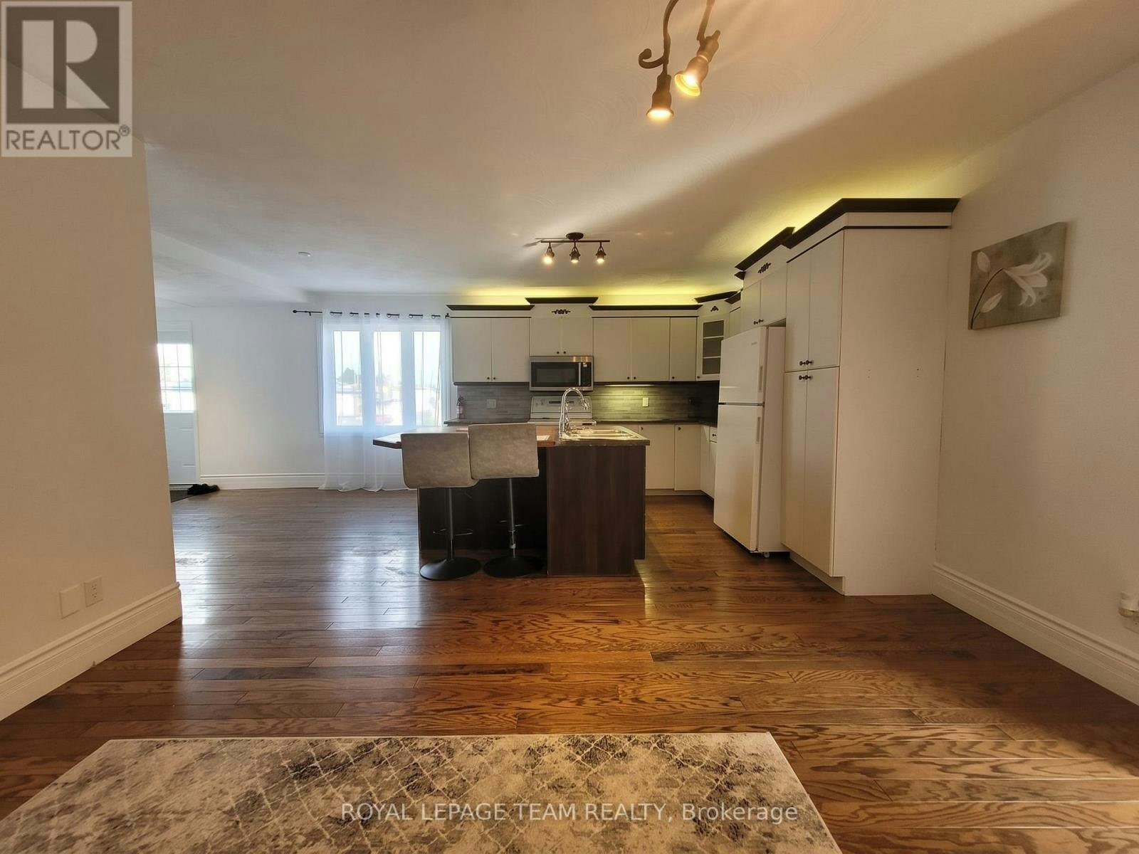 561 St Philippe Street, Alfred, ON, K1A 1A0 - 9