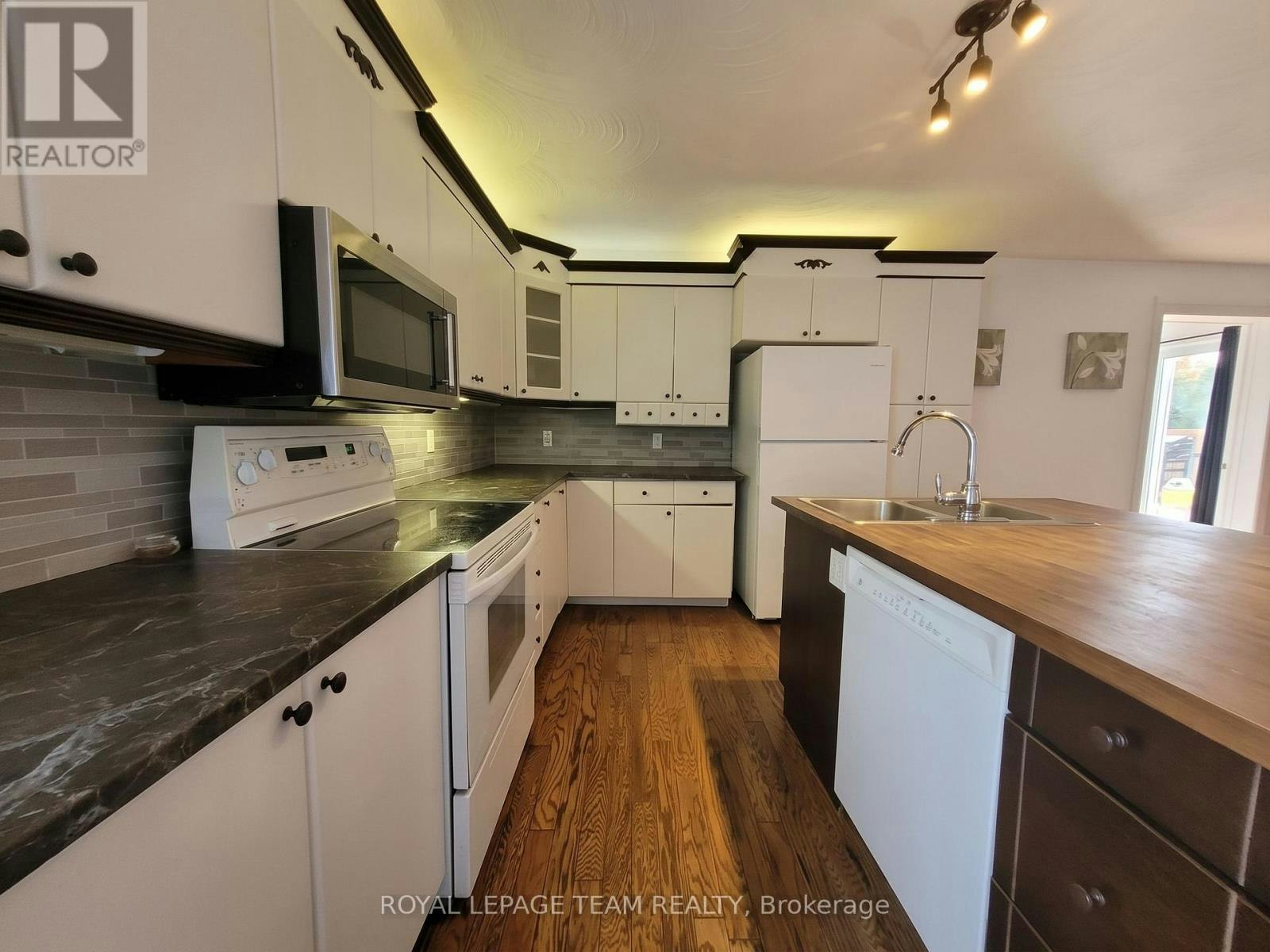 561 St Philippe Street, Alfred, ON, K1A 1A0 - 7