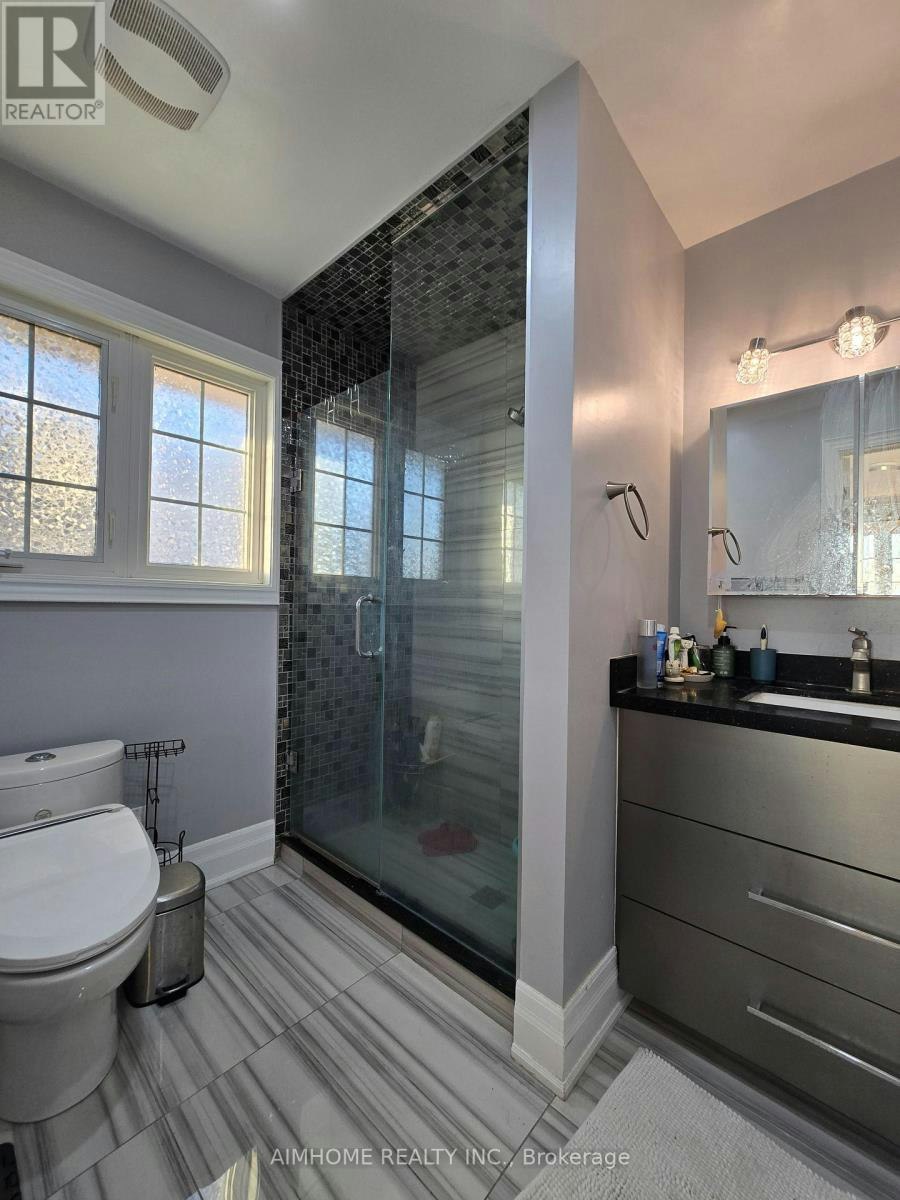 RM Primary 66a Cooks Bay Drive, Georgina, ON, L4P 1L8 - 12