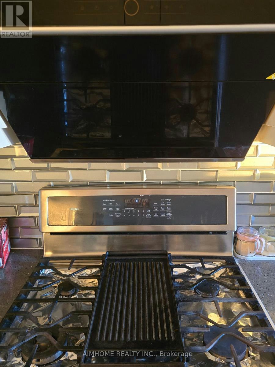 RM Primary 66a Cooks Bay Drive, Georgina, ON, L4P 1L8 - 11