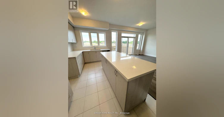 7 Gateway Drive, Barrie, ON, L9J 0C2 - 4