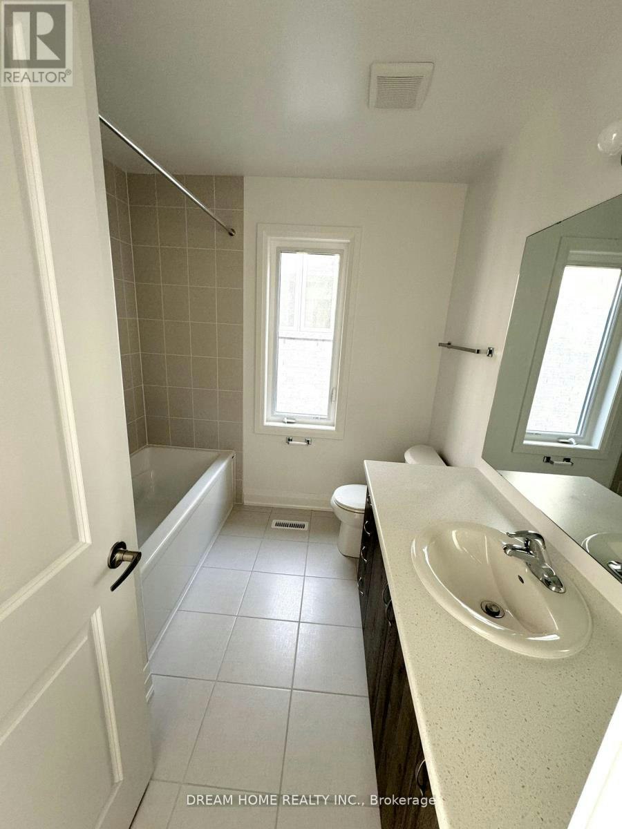 7 Gateway Drive, Barrie, ON, L9J 0C2 - 8