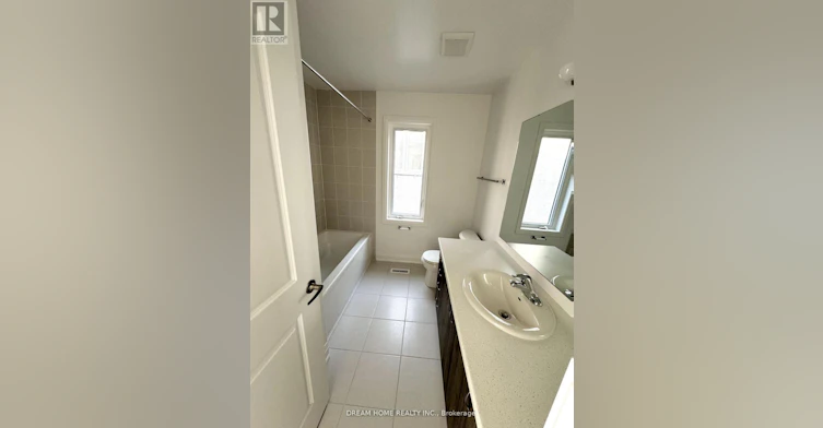 7 Gateway Drive, Barrie, ON, L9J 0C2 - 8