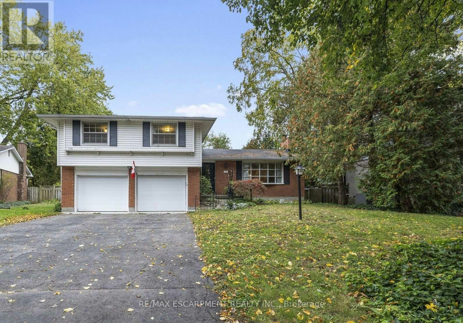 99 Runnymede Crescent, London, ON, N6G 1Z7