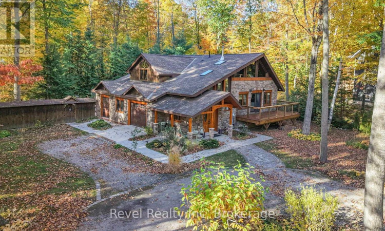 161 Desroches Trail