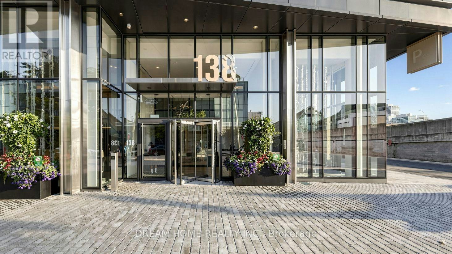 6701-138 Downes Street, Toronto, ON, M5E 0E4 - 4