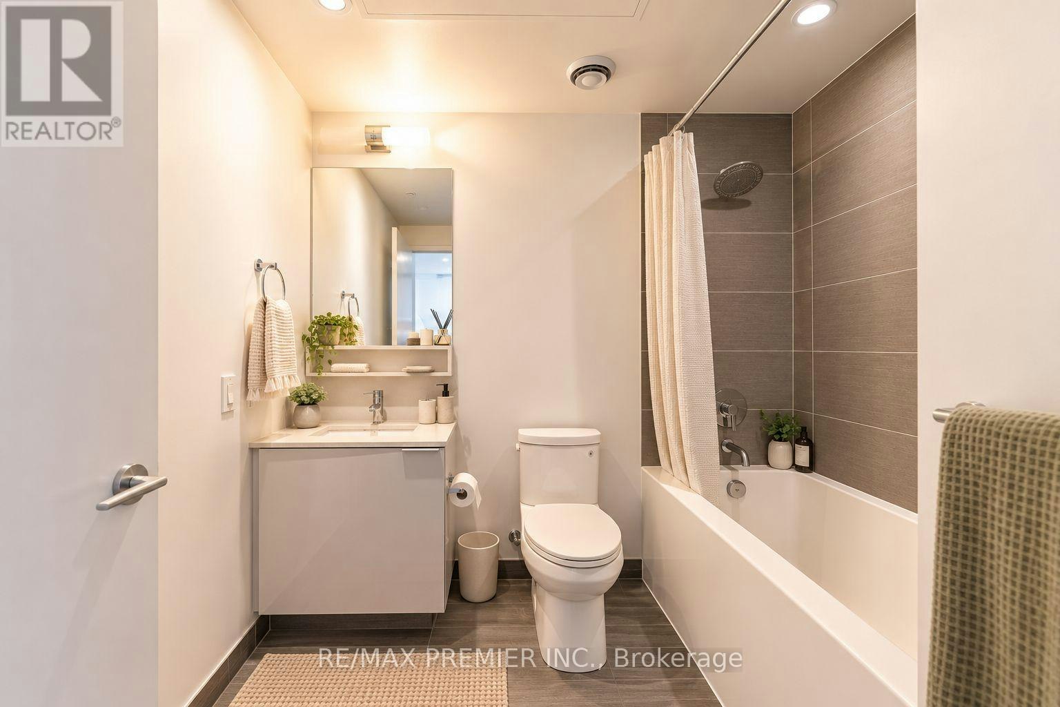 5901-950 Portage Parkway, Vaughan, ON, L4K 0J7 - 11