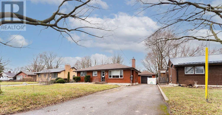 LOWER-179 Burnside Drive, London, ON, N5V 1B4 - 2
