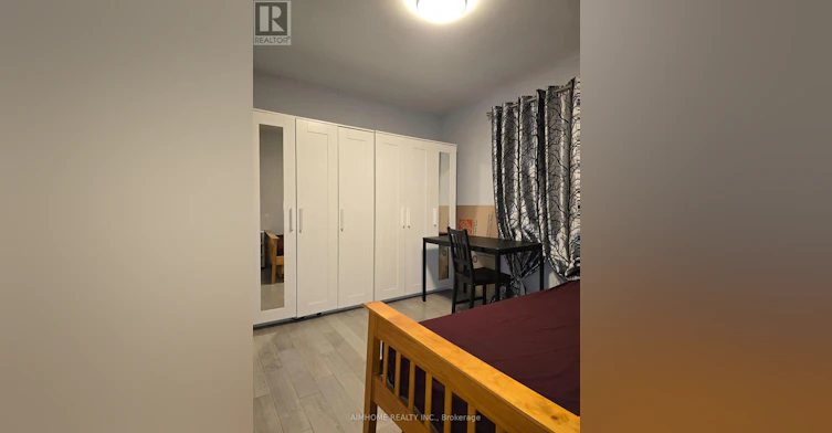 RM 3-66A Cooks Bay Drive, Georgina, ON, L4P 1L8 - 10