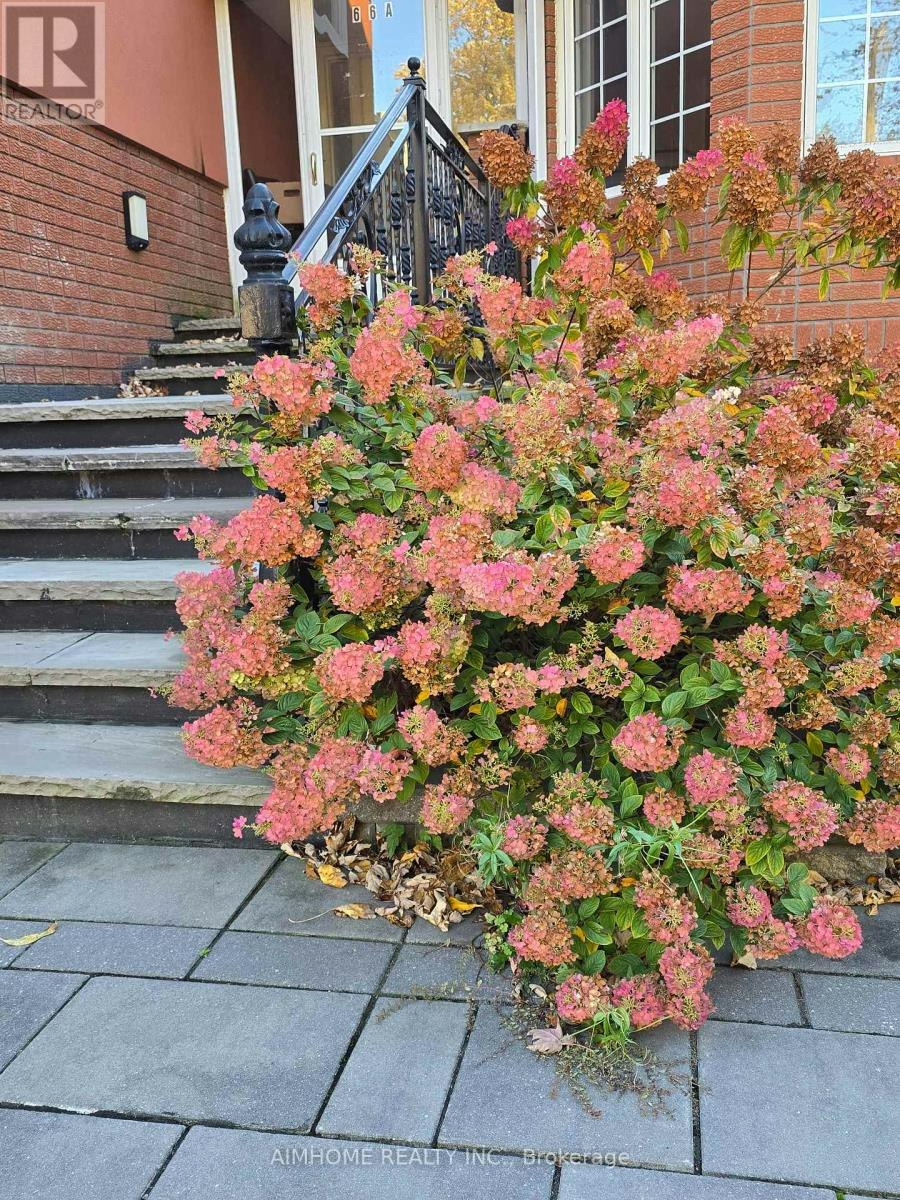 RM 3-66A Cooks Bay Drive, Georgina, ON, L4P 1L8 - 2
