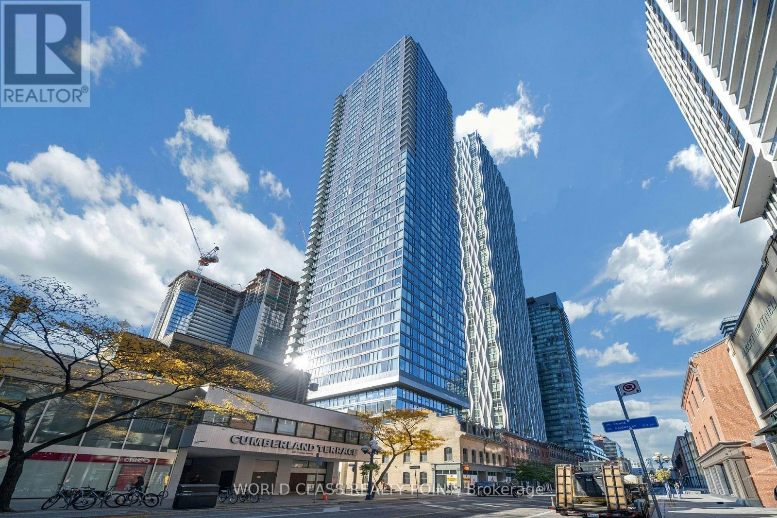 2404-8 Cumberland Street, Toronto, ON, M4W 0B6