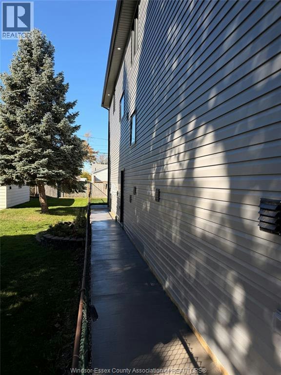 636 Eugenie Street East, Windsor, ON, N8X 2Y4 - 3